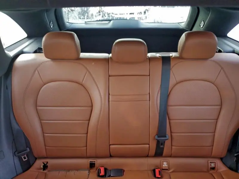 2022 MERCEDES-BENZ GLC 300  