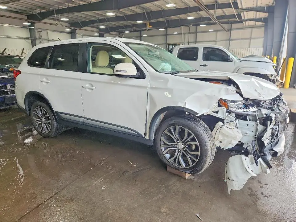 2016 MITSUBISHI OUTLANDER SE  