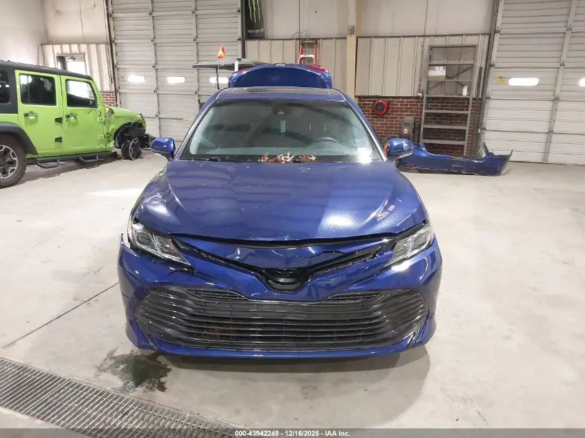 2018 TOYOTA CAMRY LE