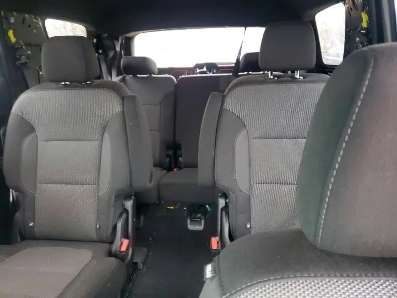 2023 CHEVROLET TRAVERSE LT  