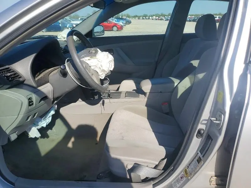 2011 TOYOTA CAMRY LE  