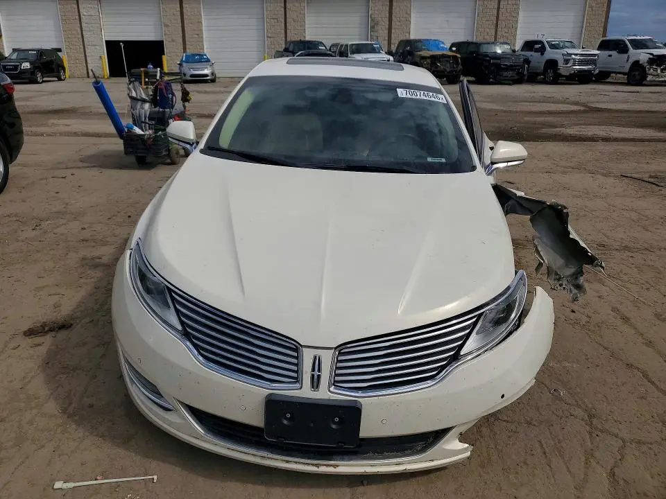 2013 LINCOLN MKZ   