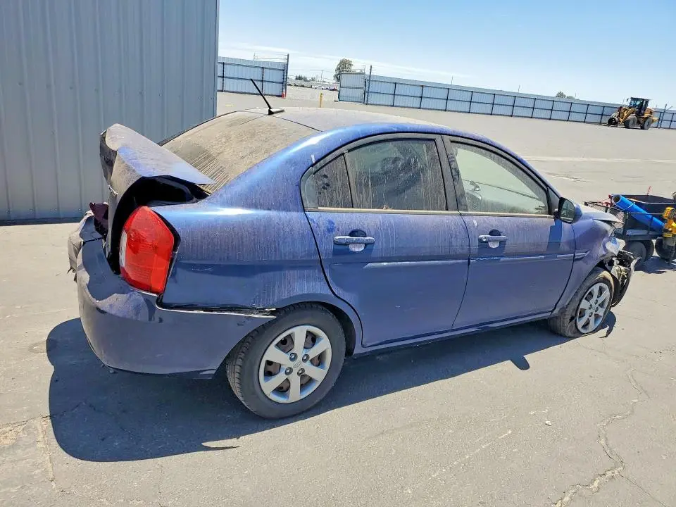 2011 HYUNDAI ACCENT GLS  