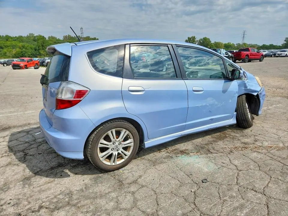 2010 HONDA FIT SPORT  