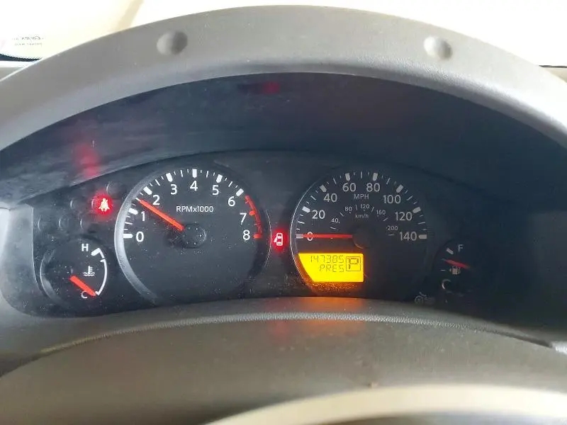 2014 NISSAN FRONTIER S  