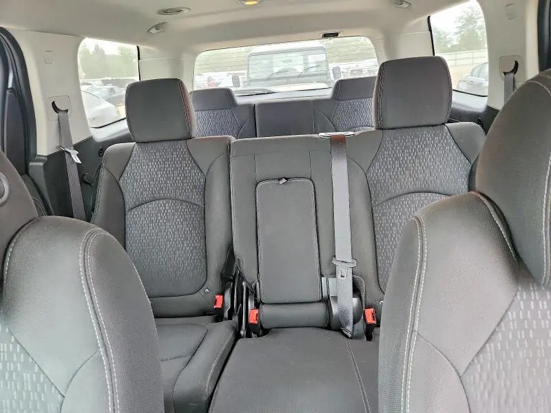 2016 GMC ACADIA SLE  