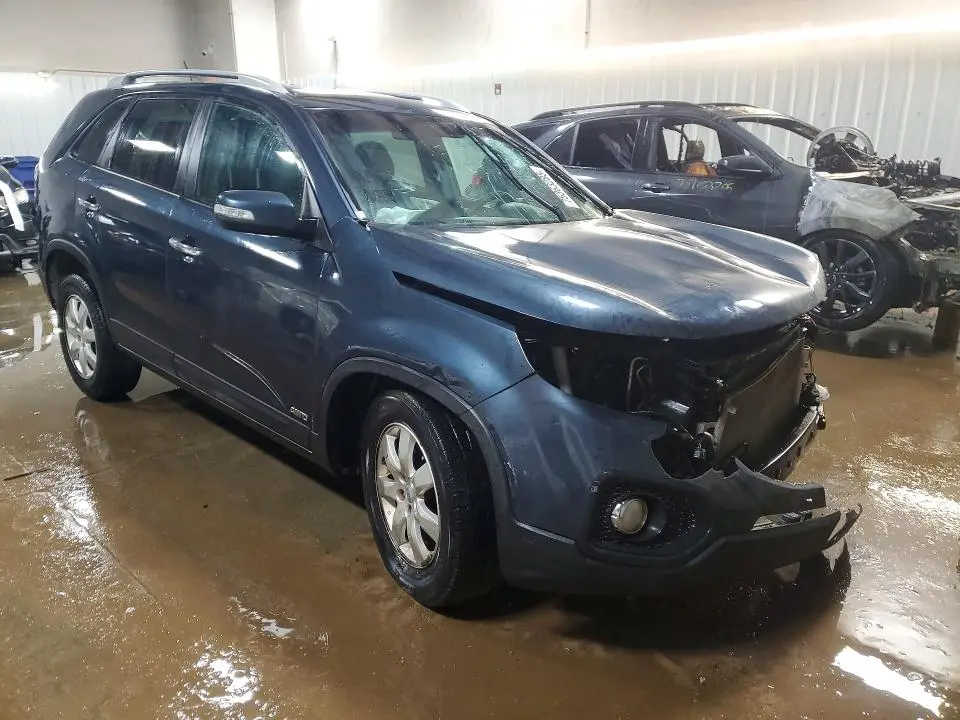 2012 KIA SORENTO LX  