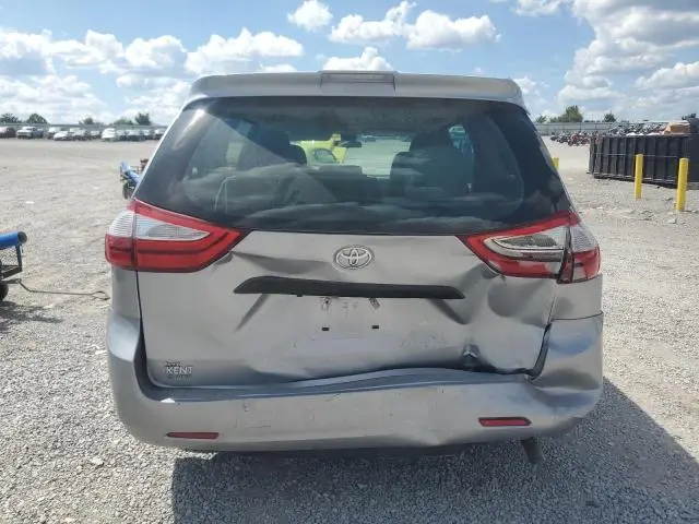 2018 TOYOTA SIENNA L  