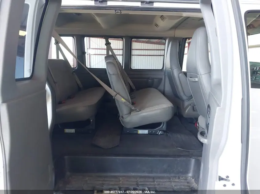 2017 CHEVROLET EXPRESS 3500 LT