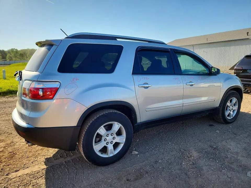 2010 GMC ACADIA SLE  