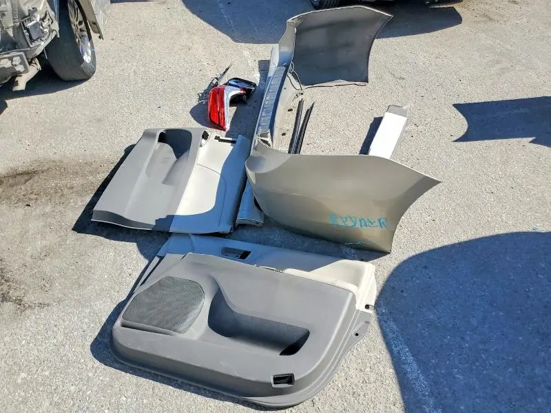 2016 TOYOTA SIENNA XLE 8-PASSENGER  