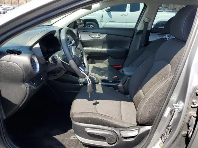 2022 KIA FORTE FE  
