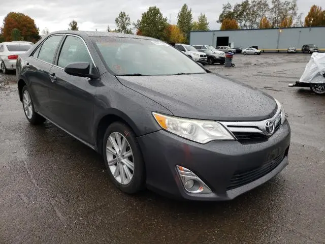 2012 TOYOTA CAMRY SE