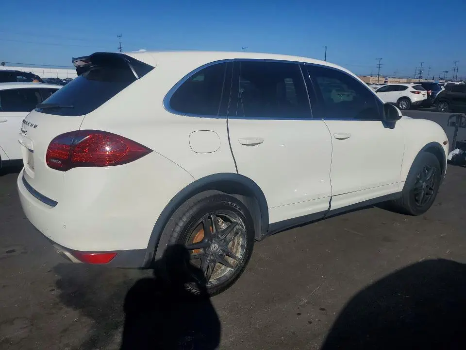2011 PORSCHE CAYENNE S  