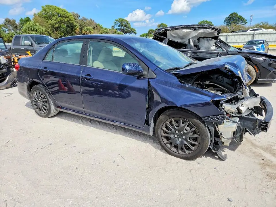 2012 TOYOTA COROLLA LE  