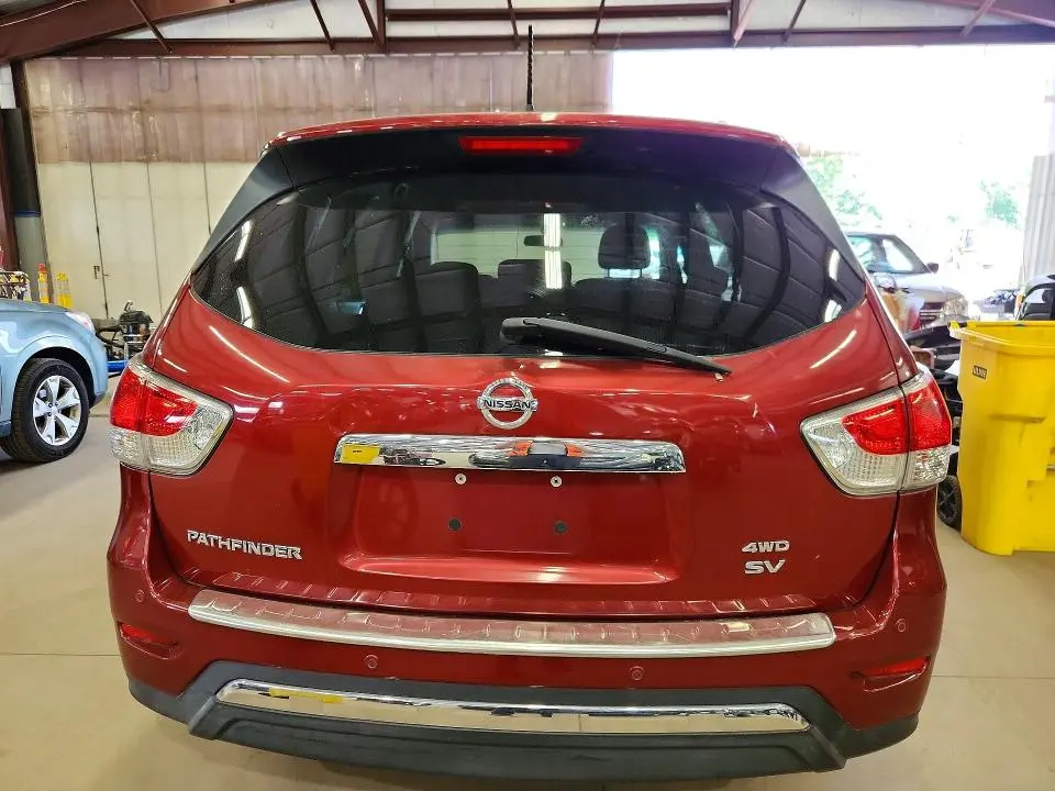 2014 NISSAN PATHFINDER SV  