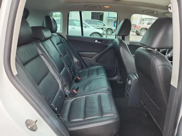2016 VOLKSWAGEN TIGUAN S  