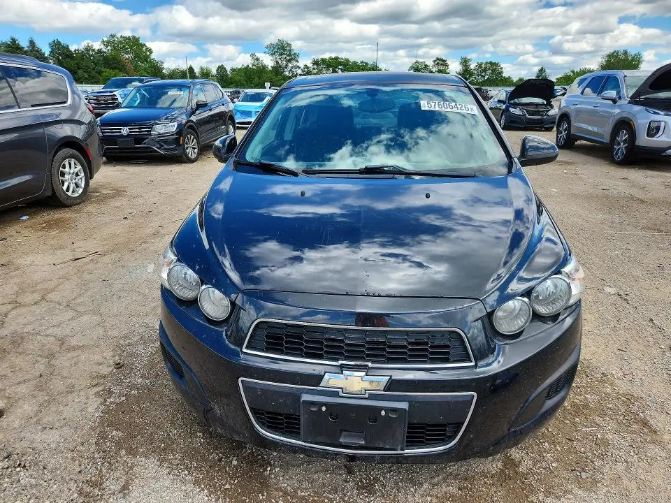 2015 CHEVROLET SONIC LT  