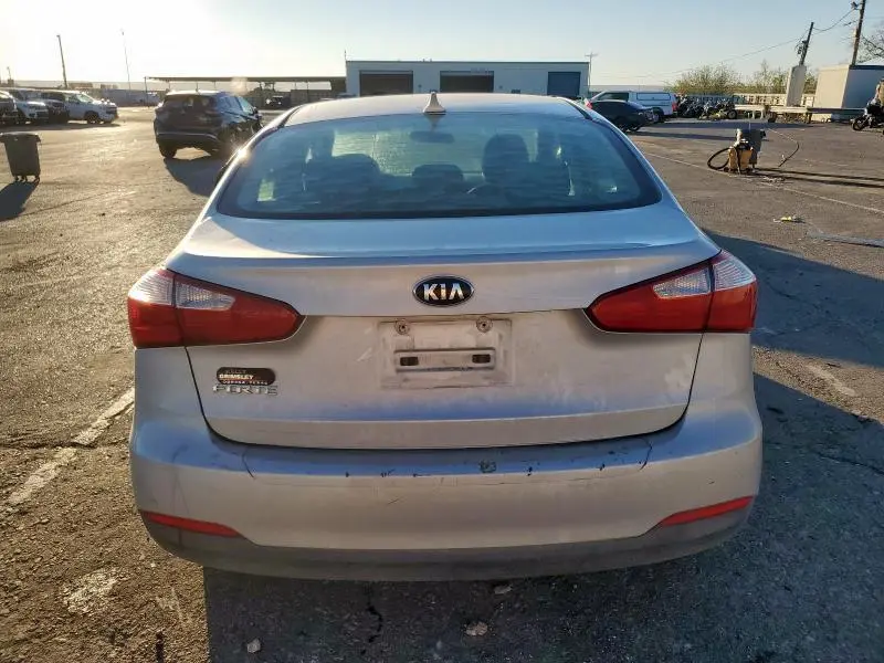 2016 KIA FORTE LX  