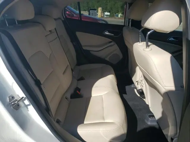 2018 MERCEDES-BENZ GLA 250  