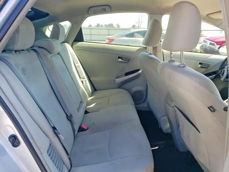 2015 TOYOTA PRIUS THREE  