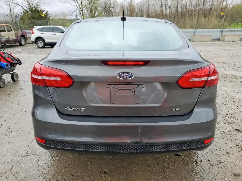 2017 FORD FOCUS SE  