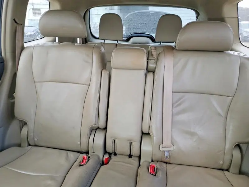 2010 TOYOTA HIGHLANDER LIMITED  