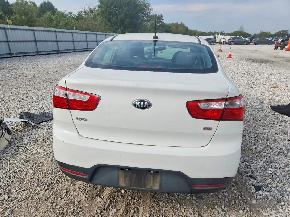 2015 KIA RIO LX  