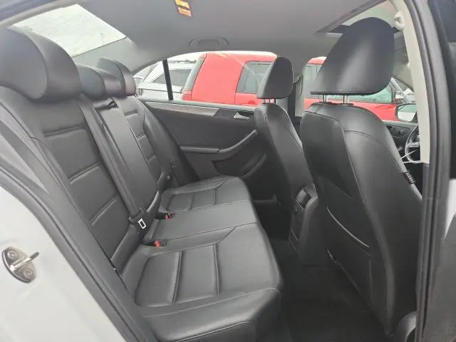 2015 VOLKSWAGEN JETTA SE  