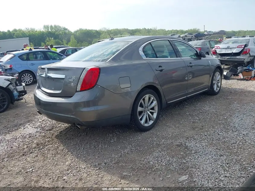 2011 LINCOLN MKS  