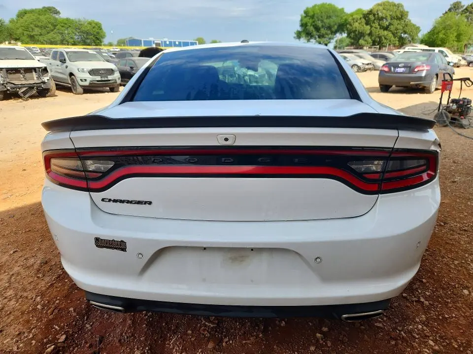 2020 DODGE CHARGER SXT  