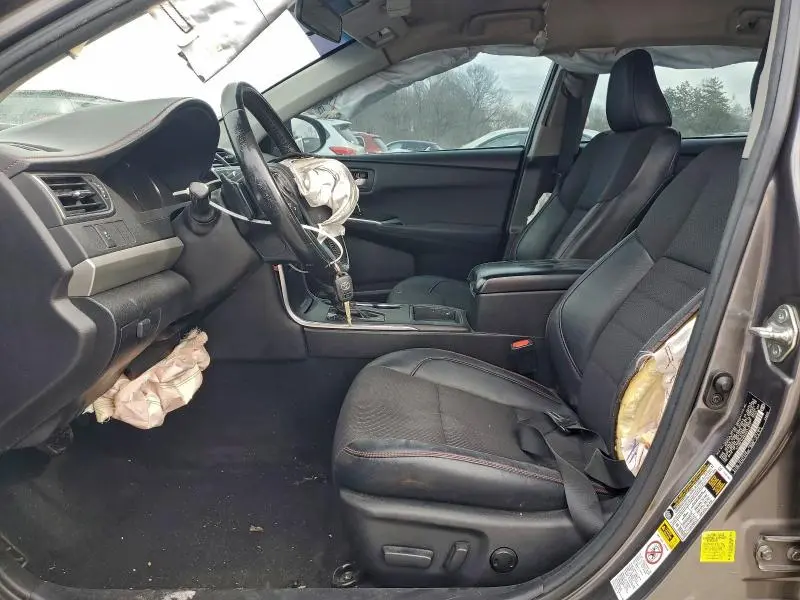 2017 TOYOTA CAMRY LE  