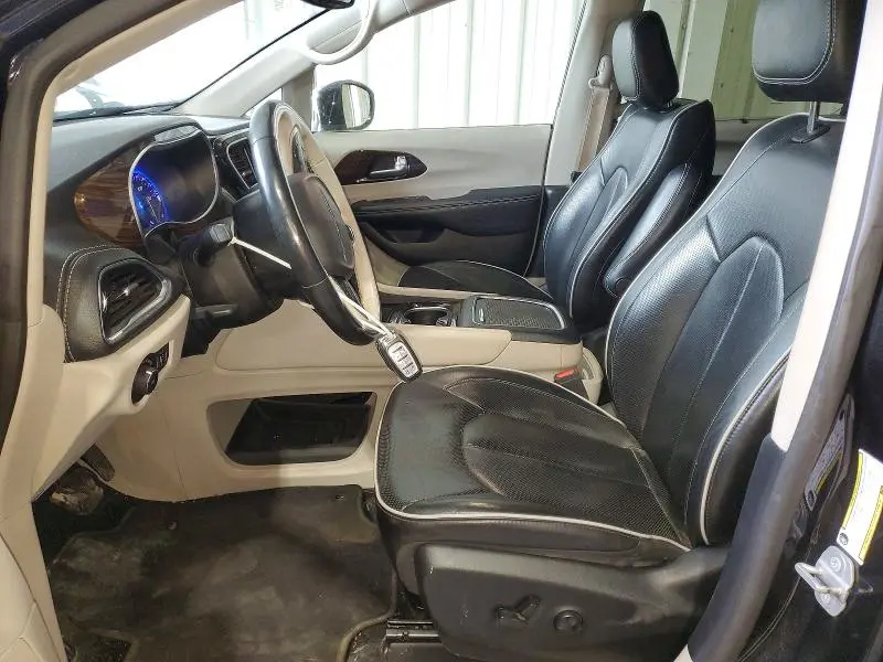 2021 CHRYSLER PACIFICA LIMITED  