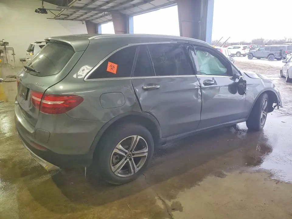 2019 MERCEDES-BENZ GLC 350E  