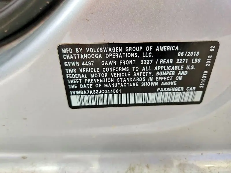 2018 VOLKSWAGEN PASSAT SE  