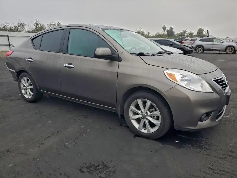 2014 NISSAN VERSA S  
