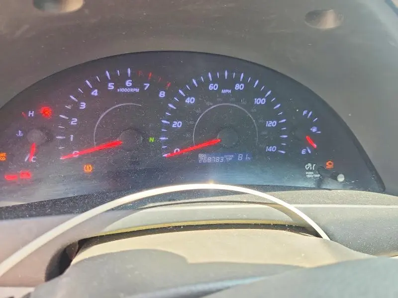 2011 TOYOTA CAMRY LE  