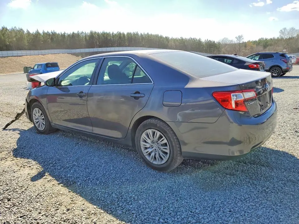 2014 TOYOTA CAMRY L  