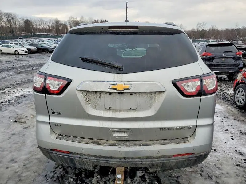 2015 CHEVROLET TRAVERSE LT  