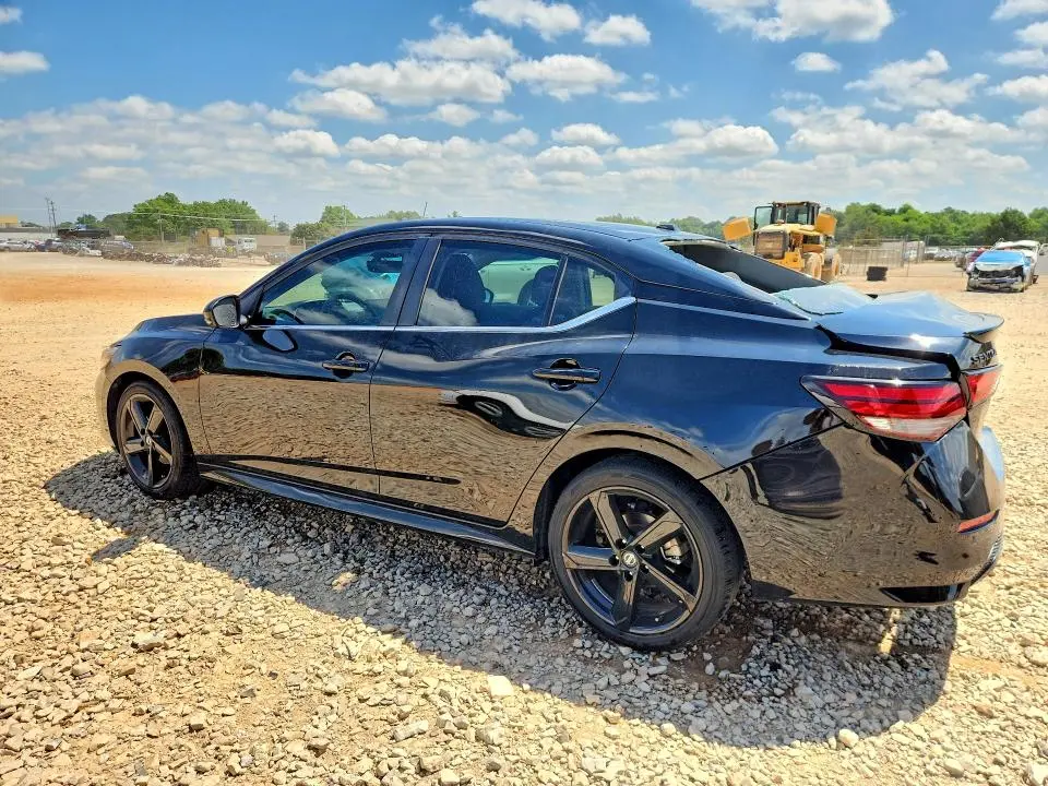 2023 NISSAN SENTRA SR  