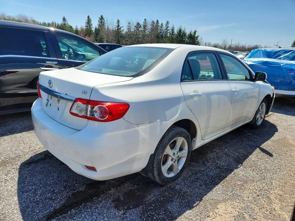 2011 TOYOTA COROLLA BASE  