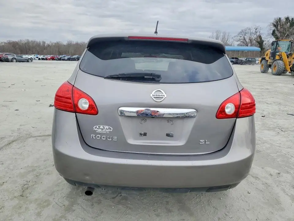 2010 NISSAN ROGUE S  