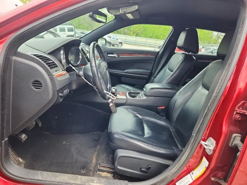 2013 CHRYSLER 300   