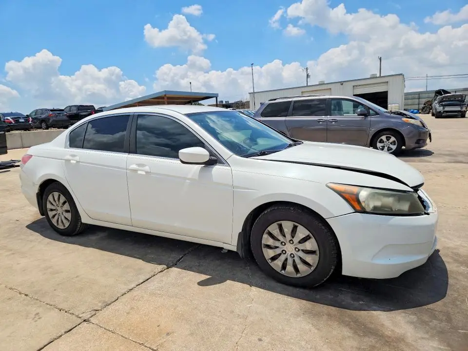 2010 HONDA ACCORD LX  