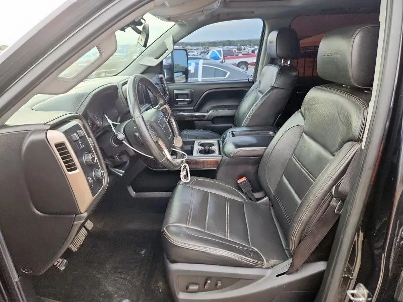 2015 GMC SIERRA K2500 DENALI  