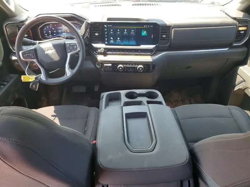 2024 CHEVROLET SILVERADO K1500 LT  