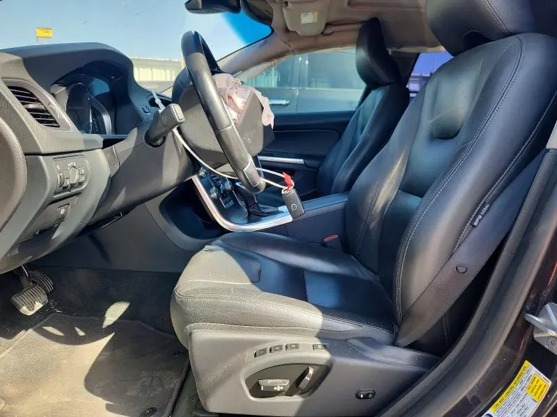 2016 VOLVO S60 PREMIER  