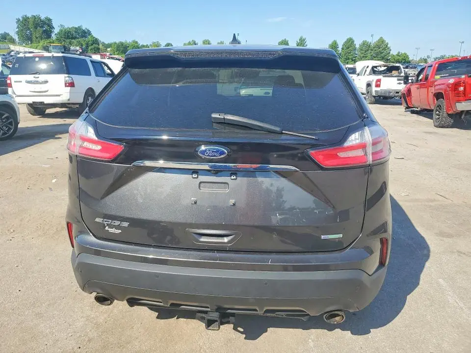 2020 FORD EDGE SE  