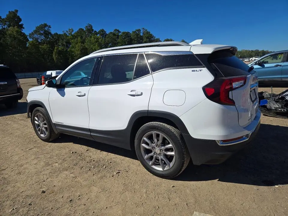 2022 GMC TERRAIN SLT  