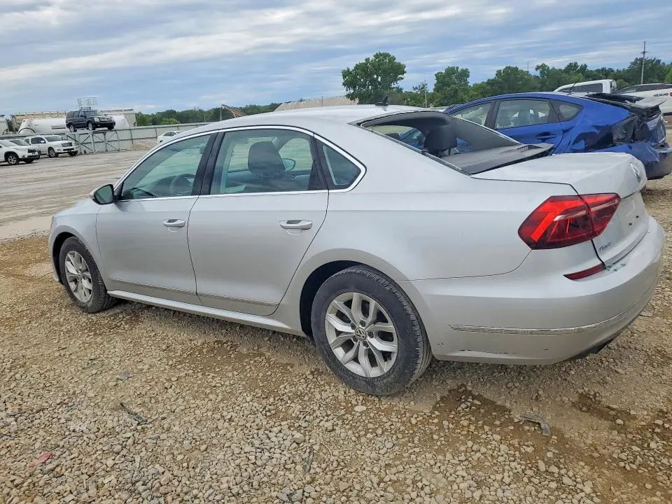2017 VOLKSWAGEN PASSAT S  